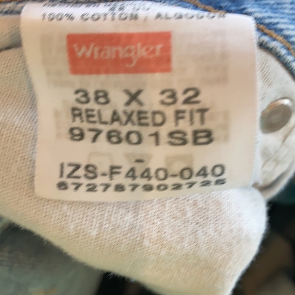 Wranglers Relaxed Fit Jeans - Picture 6 of 6